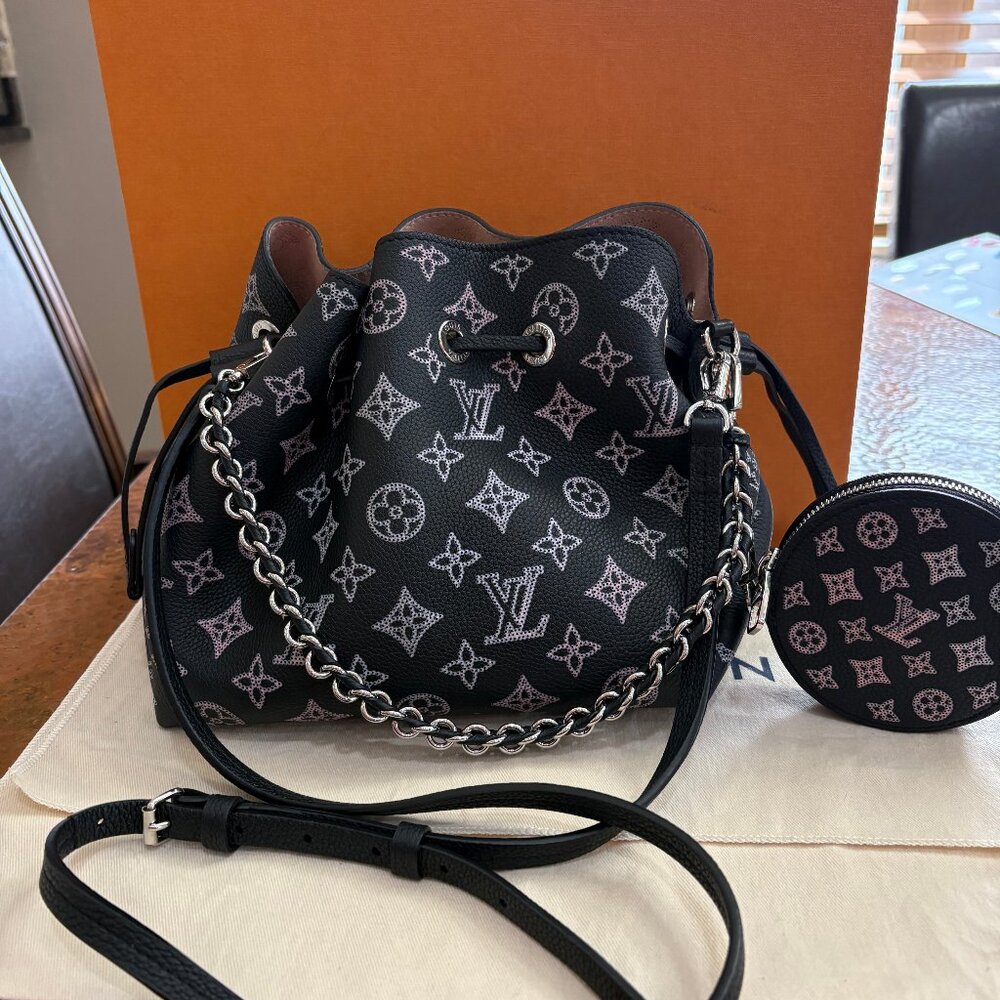 Louis Vuitton Mahina Flight Mode Bella w/ round pouchette Black & pink